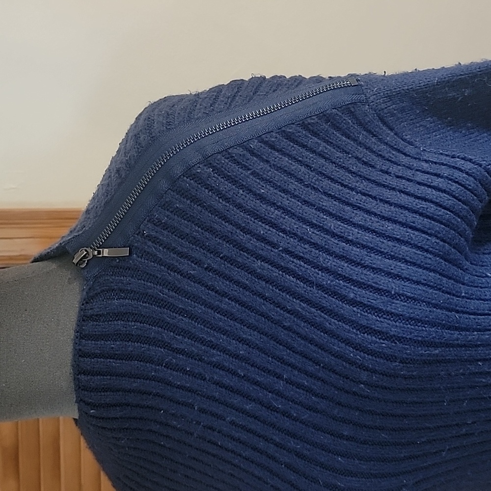 Guess sweater